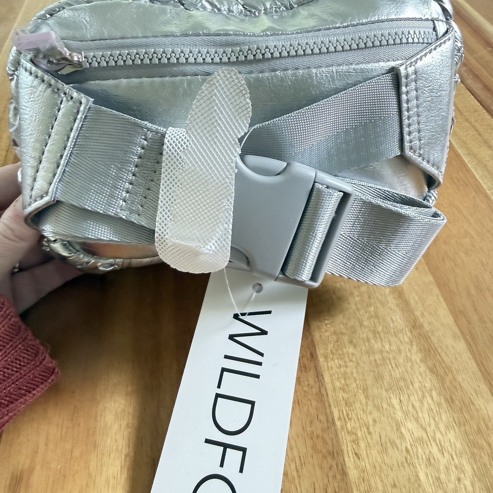 Wildfox Argent Silver Quilted Floral Puffy Fanny Pack Belt Bag Sling NWT - Picture 10 of 15